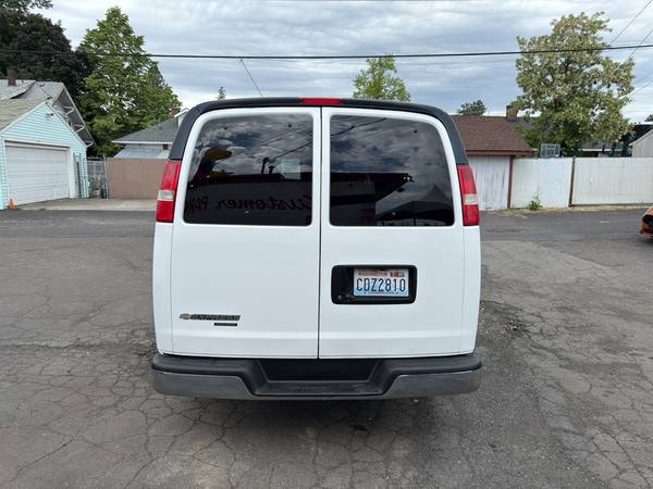 2016 Chevrolet Express Passenger LS - Northtown Auto Sales - $25,980 ($500 de entrada estás aprobado)63613781804675123