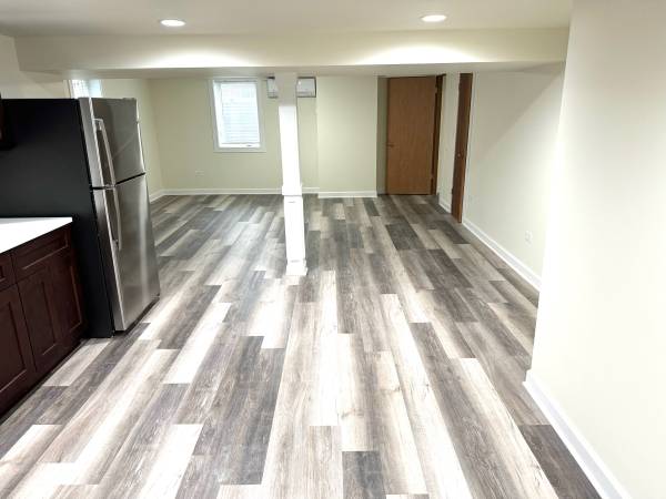 $1,700 / 2br - 1000ft2 - Beautiful, Spacious 2BR Apartment with A/C (Westchester)64041809508481124