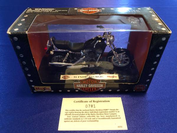Harley Davidson 91 FXDB Sturgis 1:18 Motorcycle 1997 Maisto