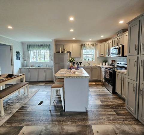 $111,000 / 3br - 1344ft2 - BRAND NEW 2023 Champion Home Available!63896037007362122