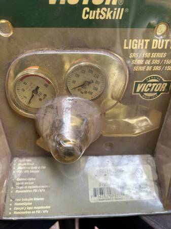 Brand new gas /oxygen regulator for gas operating tools….. 1