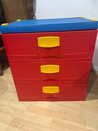 Plastic Drawers 1