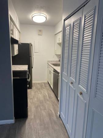 $1,088 / 1br - 657ft2 - Awesome Value! Great Location! (Tucson AZ)63674895029635120