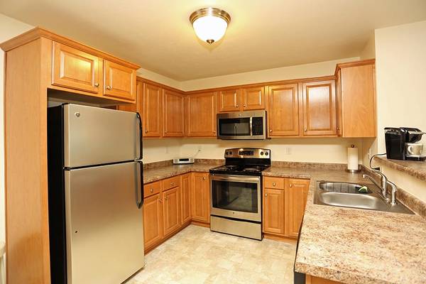 $1,715 / 2br - 1067ft2 - Pre-3-Hillside Estates-1 & 2B/R - Heat & Trash Incl!! (Grafton)63813312307971123