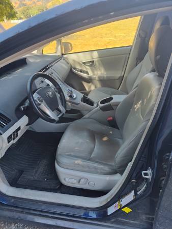 2012 Toyota Prius - $2,000 (morgan hill)63617800015873123