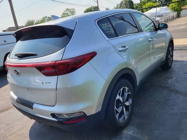 2021 KIA SPORTAGE LX - Super Nice Condition - $16,900 (Copiague, NY)63654722438529123
