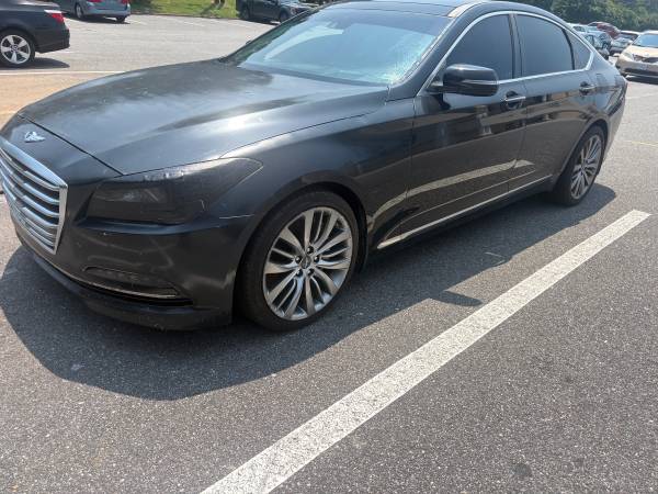 2015 Hyundai Genesis sunroof - $3,99963621705651841121