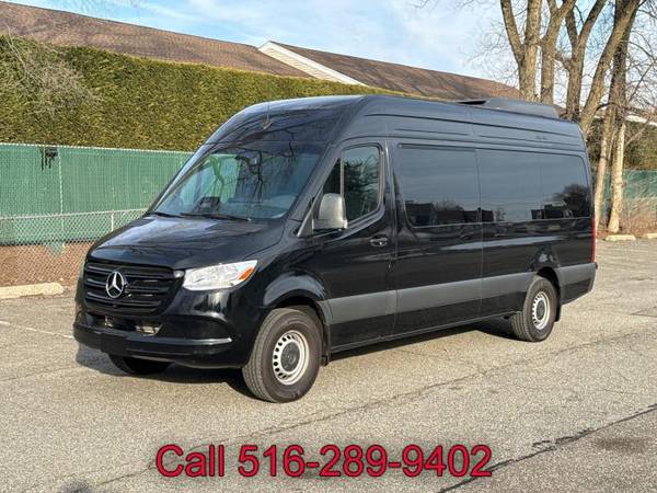 2025 Mercedes-Benz Sprinter High Roof 4-Cyl Diesel Van 1