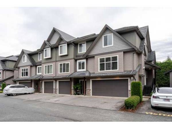 SPACIOUS END UNIT with open layout, air-conditioning 1