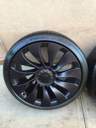 Tesla Model Y Uberturbine 21” Hankook ION EVO AS suv wheels 1