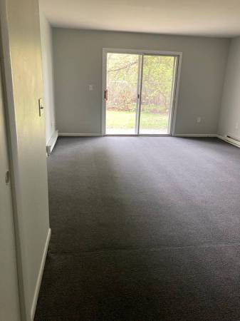 $1,000 / 1br - 650ft2 - 1 Bed, 1 Bath apartment - 4943 S. Catherine St. Apt D (Plattsburgh)63934288798594122