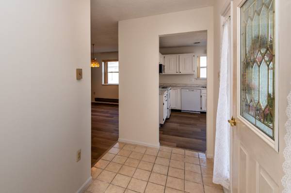 $2400.00 / 2br - 1400ft2 - Spacious Modern Private Community House63612016450051123