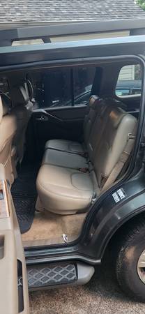 2006 Nissan Pathfinder - 3rd Row Seating - $3,50063620547839745122