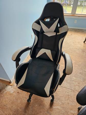 Gaming chair 1