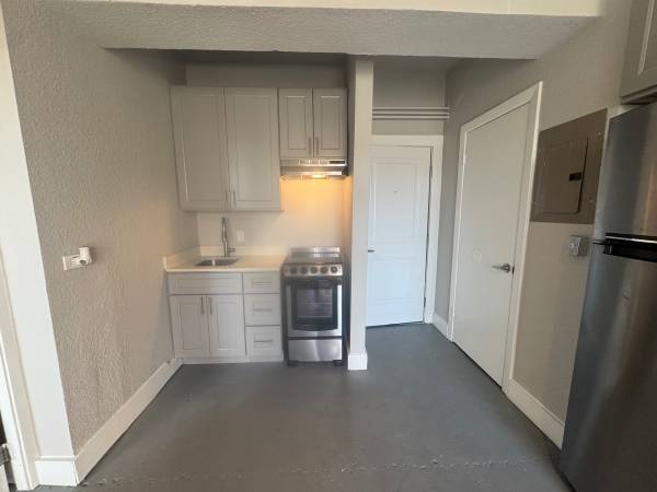 $979 / 1br - 407ft2 - $979 One Bedroom/One Bath Apt w/open Patio - $500 OFF October Rent! (Corpus Christi)64036535399297124
