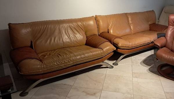 Leather sofas for SALE  ONLY $500 !!!!!!!!!!!!!!! 1