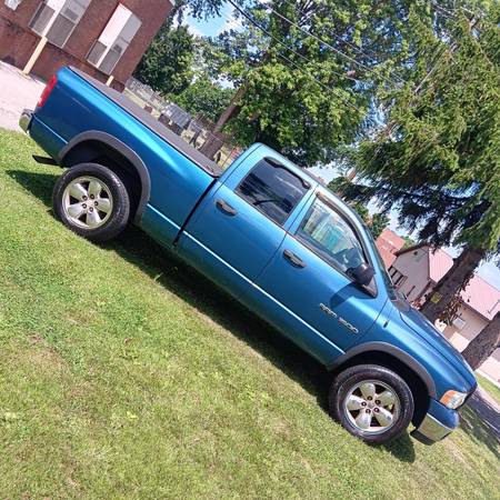 2004 dodge ram 1500 5.7 4x4 - $6,900 (Westminster)63487651231107121