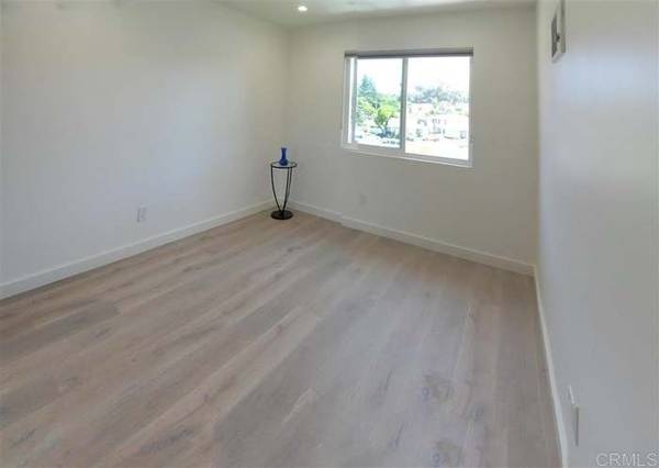 $1,250 / 1br - 100ft2 - $1250 for Private Room (Oceanside)63621352093699122