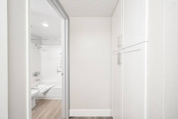 $2,745 / 2br - 820ft2 - On-Site Professional Management, Reserved Parking63668253677955122