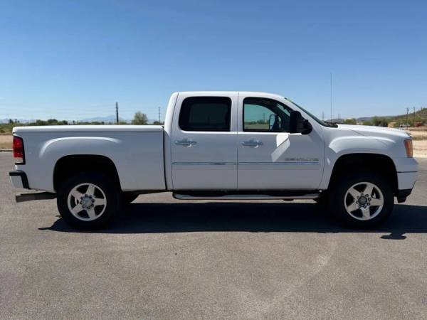 2011 GMC Sierra 2500 HD - Photo 7