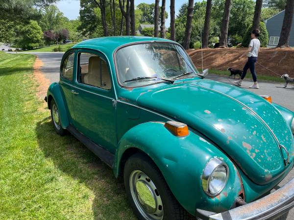 1974 VW Super Beetle con motor original recién reconstruido - $4,250 (Oakton, VA)63616306315777120