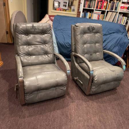 Lazyboy recliner 1