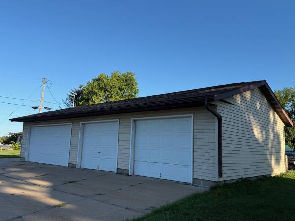 NOW Available - 4 Car Garage 1