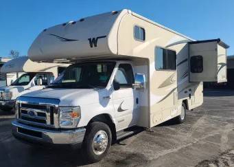 2020 Winnebago Spirit 22M – 1 Slide, LOW Miles, Walk Around Bed 1