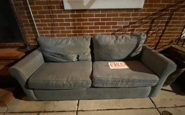 Free Sofa/Couch 1