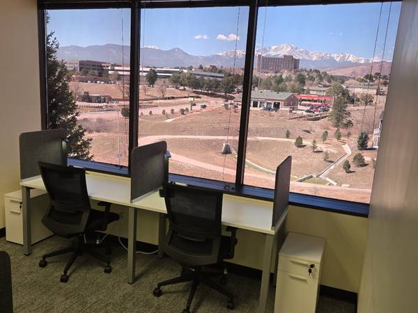 $250 Escritorio Dedicado en Alquiler - Delmonico Dr - Colorado Springs (Colorado Springs)63658246973697121