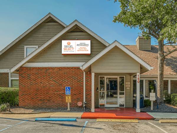 Siegel Rewards Program, Free Parking, Flat Screen TVs 1