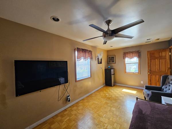 $280 / 220ft2 - Large furnished room for rent (Hempstead)63854481882883120