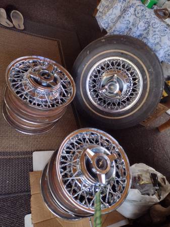 Thunderbird Kelsey Hayes Wire Wheels (Fomoco C2SZ-1007B ) 14x5 1/2j 1