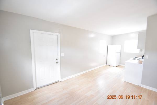 $1,295 / 2br - 576ft2 - 1909 13th Ave S. #A ~ St Pete Duplex!! ~ (St Petersburg)63976136205442123