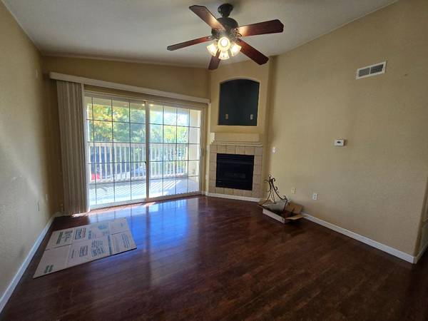 $1,800 / 2br - 1024ft2 - 2Br/2Ba Condo with a Garage for Rent (Denver)63973501883650122