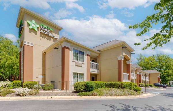 $1,710 / 1br - Take advantage of our special discounted rate! (Fairfax)63896392811522121