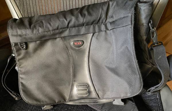 TUMI shoulder bag nylon briefcase/computer black 1