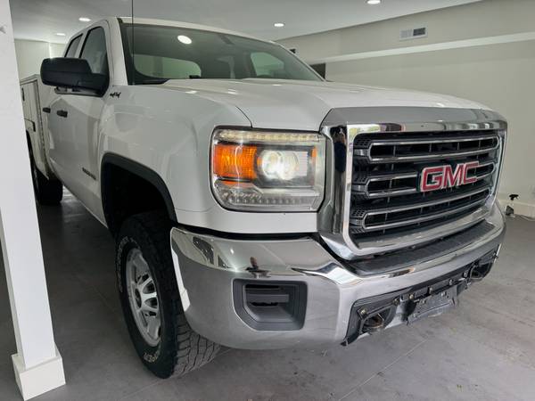 2017 GMC Sierra 2500 HD cama utilitaria - 6.0 V8 - 4WD - ¡único dueño! - $12,99563436065562113123