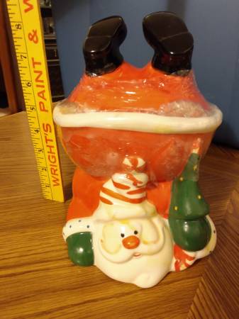 Ceramic Jar Santa Feet Up 1