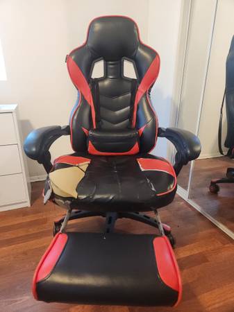 Gaming Chair 1