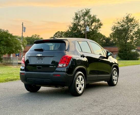 Chevrolet Trax LS sport 2015 - $6,300 (Charlotte)63613444857219124