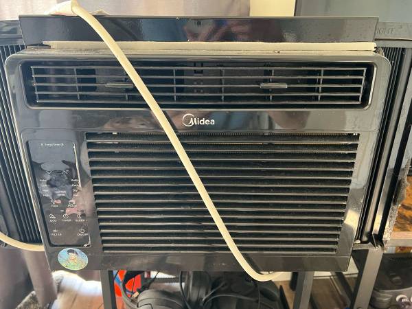 Midea air conditioner 1