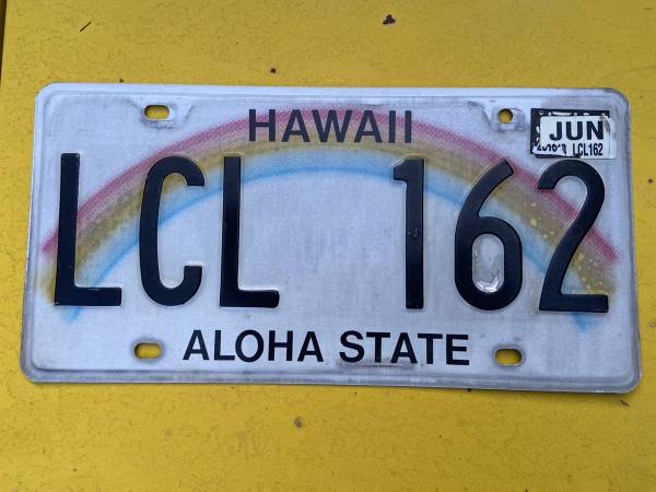 RAINBOW HAWAII LICENSE PLATE 1