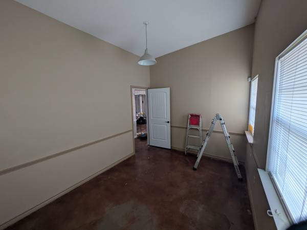 Professional Office Space Available in Belton (Belton)63898901725570123