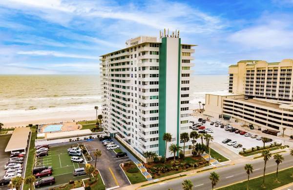 $2,500 / 1br - Oceanfront Condo - Beach Side - Must See !! (Daytona Beach / Ormond Beach)63791575739009120