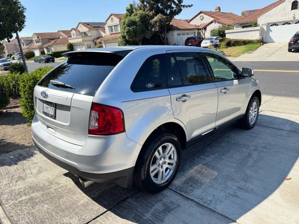 2011 Ford Edge Se - $3,400 (Union City)63624172844035123