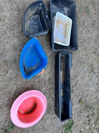 Feed buckets and misc buckets 1