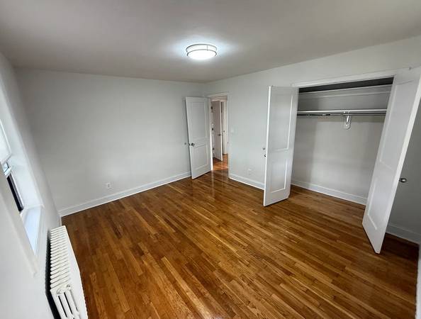 $1,400 / 2br - Apartamento de 2 habitaciones en alquiler en East Tremont (Bronx)63862609479427122