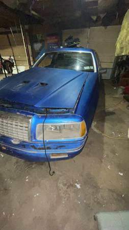 1985 Ford Thunderbird 1