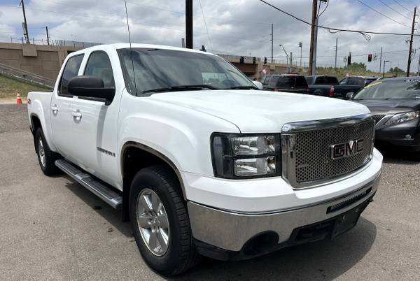 2009 GMC Sierra SLT Work Truck Flex Fuel 4WD / 4DR ALL CREDIT WELCOME - $7,400 (NO DEALER FEES)63619898985601122